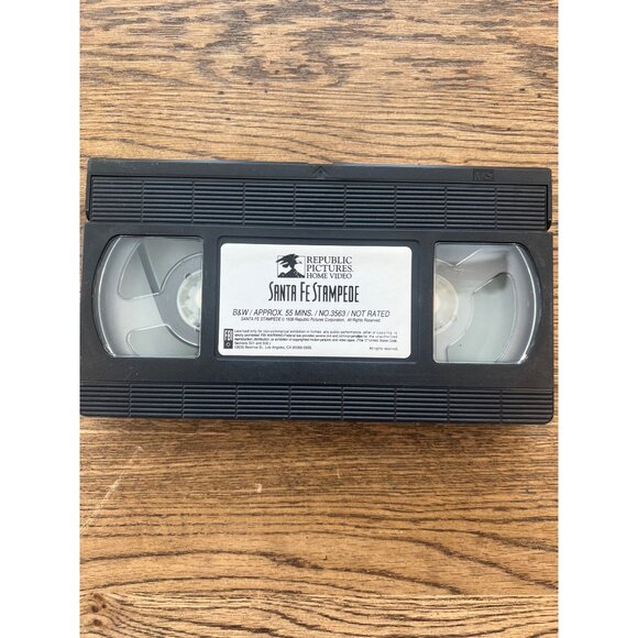 Santa Fe Stampede 1938 VHS Western John Wayne Ray Corrigan Max Terhune Pre-Owned - Picture 3 of 4